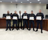 Moção de aplausos: Câmara homenageia Guardas Municipais que ajudaram em parto de moradora do bairro Nações